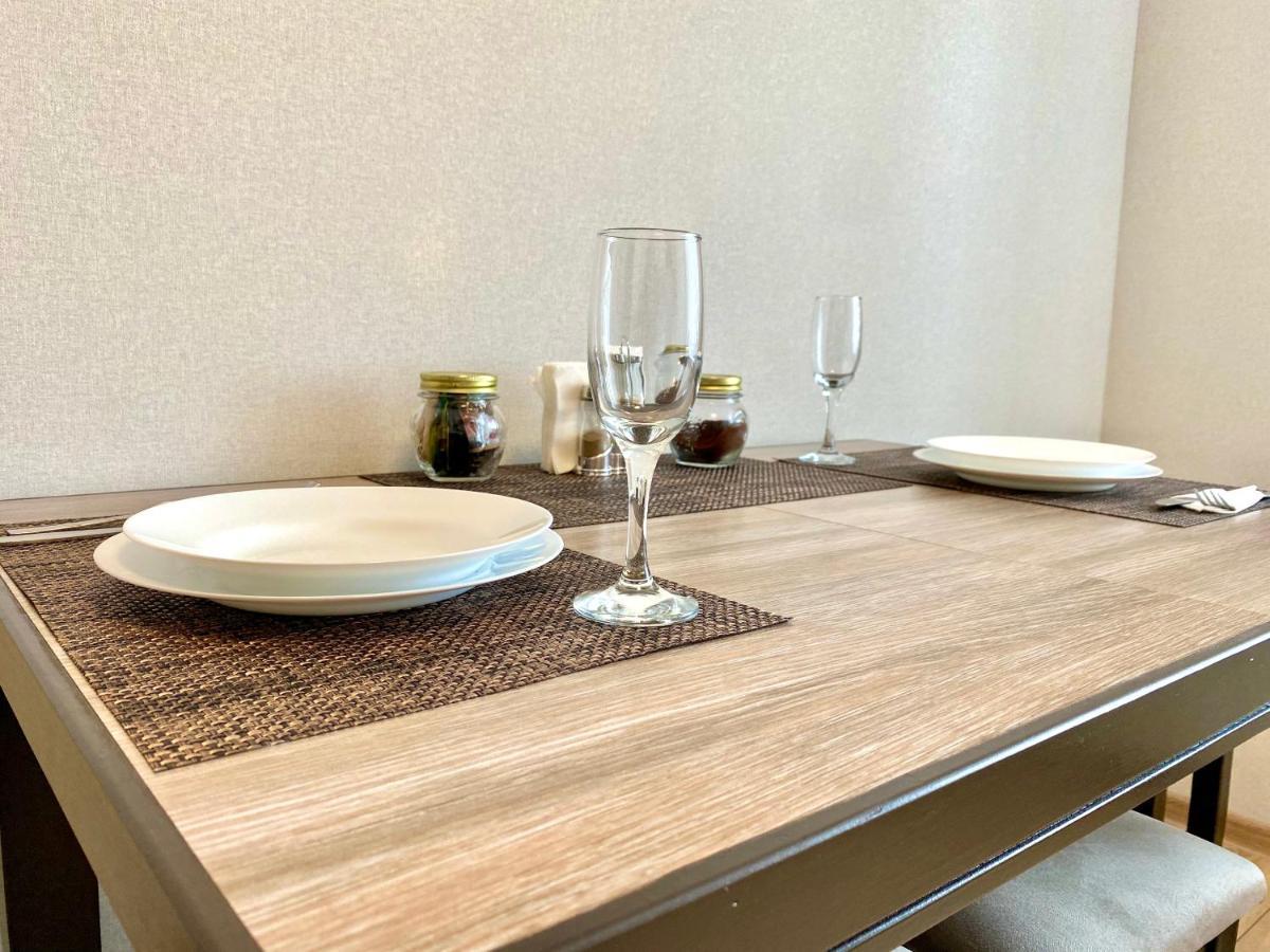 Apartpoltava Стильні 2-Кімн Апартаменти Біля Пд "Листопад" Закрита Парковка, Чек Прро מראה חיצוני תמונה